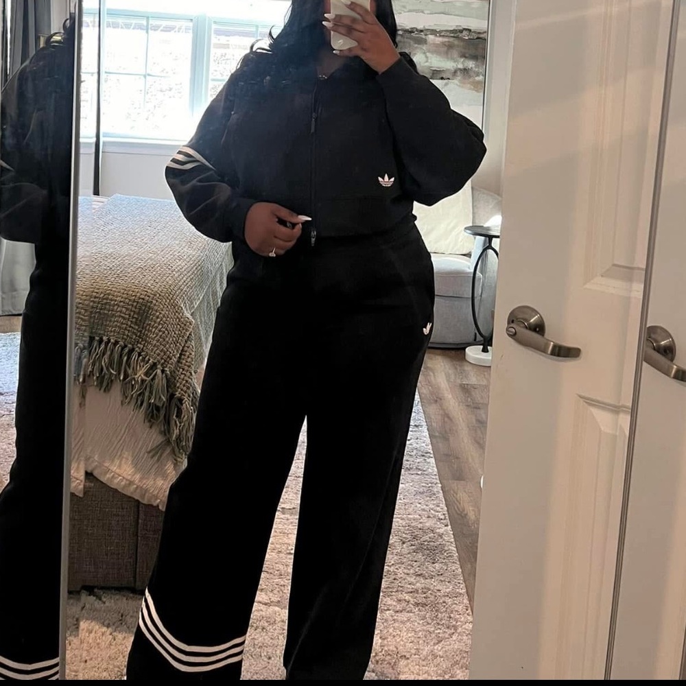 FULL SET! Adidas Black Hoodie with White Stripes